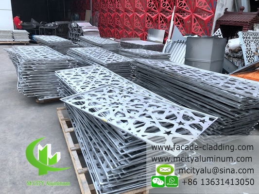 Panneaux en aluminium perforé en tôle solide