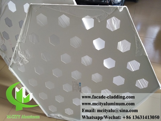 Panneau métallique en aluminium pour façade de mur de rideau PPG