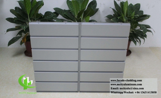 Panneau en aluminium moulé pour revêtement de façade, revêtu en poudre résistant aux intempéries