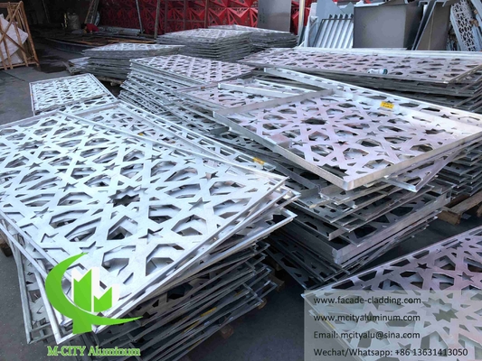 Façade architecturale en aluminium, feuille métallique coupée au laser pour revêtement de murs de mosquée musulmane