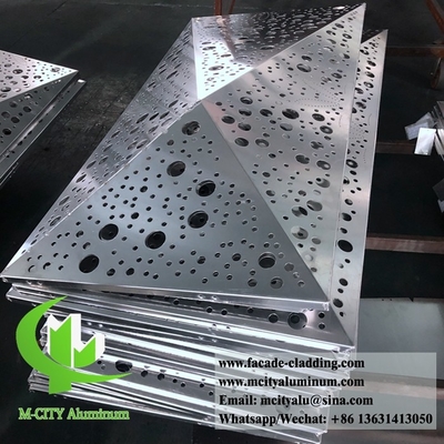 Panneaux d'aluminium perforés en forme 3D pour façade d'hôtel