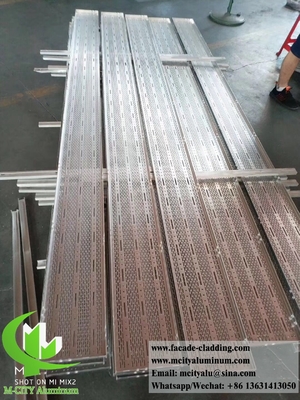 Panneaux d'aluminium 3D pour façade d'hôtel fabricant de tôles métalliques sur mesure