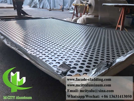 3 mm revêtement en poudre de panneaux perforés en aluminium métallique pour revêtement extérieur de façade