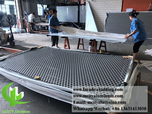 Chine Fabricant de panneaux perforés pour revêtement de façade en aluminium architectural extérieur