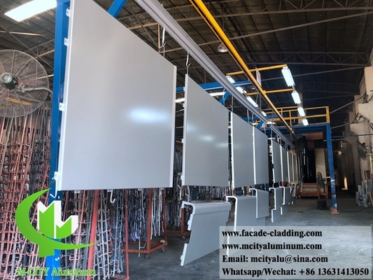 Chine 3003 panneau d'aluminium métallique de 3 mm revêtu en poudre de panneau d'aluminium massif mur rideau pour revêtement de façade