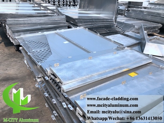 Façades métalliques en tôle d'aluminium massif perforées
