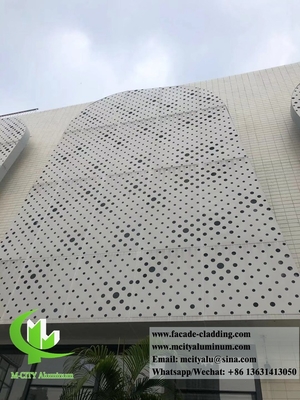 Paroi de rideau perforée en tôle d'aluminium pour façade métallique pour revêtement de façade