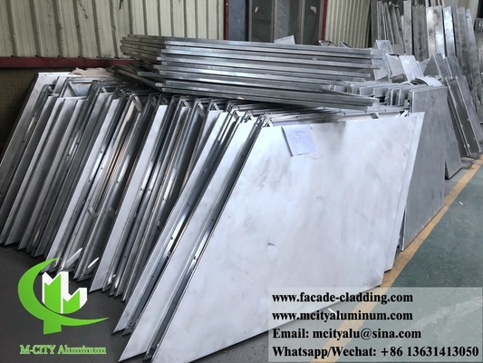 Fournisseur de revêtements métalliques en tôle d'aluminium pour façade en aluminium pour panneau en aluminium massif