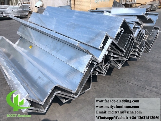 Panneaux de revêtements métalliques