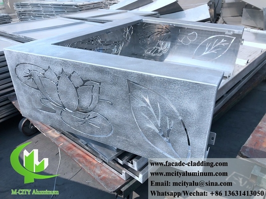 Panneaux en aluminium massif en tôle métallique décorative pour revêtements muraux
