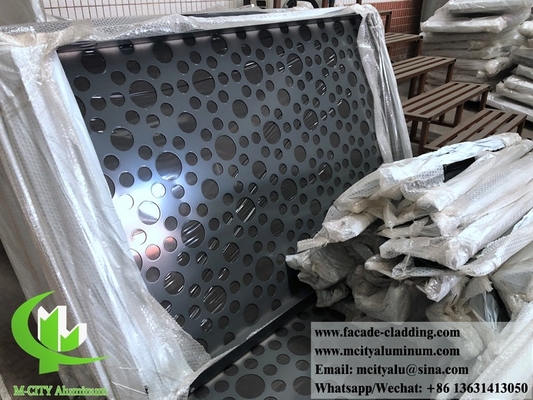 Chine Panneau en aluminium perforé métallique de 3 mm en poudre enduit en aluminium solide pour façade