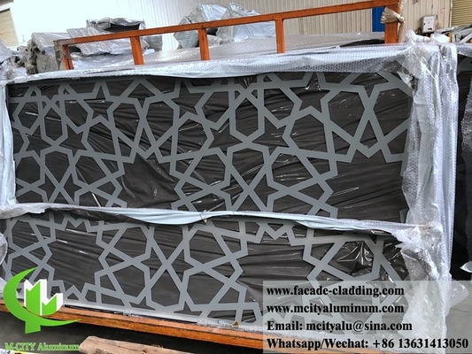 Chine Panneau en aluminium perforé métallique de 3 mm en poudre enduit en aluminium solide pour façade
