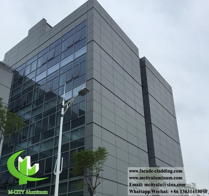 Panneaux de revêtement métalliques perforés façades en aluminium fournisseur à Guangzhou Chine