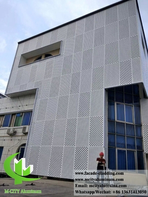 Plaque métallique PVDF 3 mm revêtue d'un revêtement en aluminium pour façade