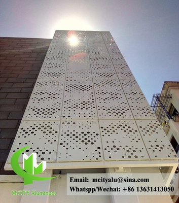 Afrique Projet de revêtement murale en aluminium de façade en tôle perforée de 2 mm