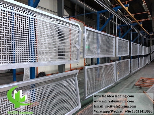 Fournisseur de tôles d'aluminium perforées pour façade métallique anti-rouille à Guangzhou