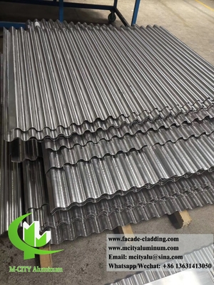 revêtement métallique perforé en feuille d'aluminium, revêtement creux à découpe laser pour façades de bâtiments