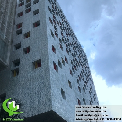 Panneaux décoratifs en aluminium pour revêtements muraux en aluminium massif