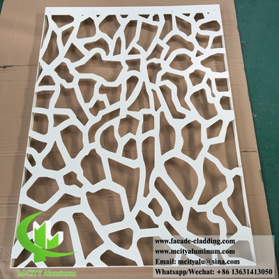 panneau de façade en feuille de métal perforée revêtue d'aluminium d'une épaisseur de 3 mm, plié de 1 m x 2 m