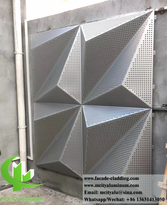 Façade en aluminium en feuille métallique en forme 3D, feuille perforée couleur dorée