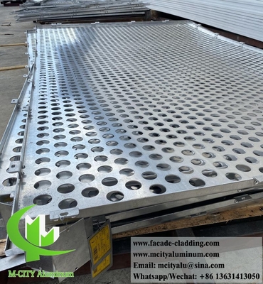 Panneaux d'aluminium pour revêtement de murs, à écran métallique perforé