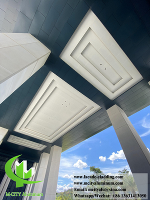 revêtement métallique architectural pour la décoration des colonnes