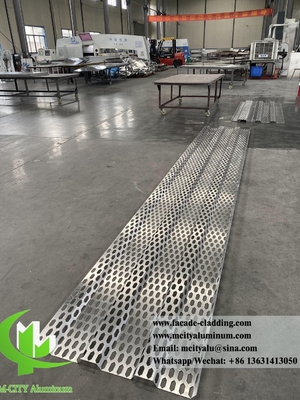 Panneau d'ombrage en aluminium pour revêtement métallique perforé avec revêtement PVDF de cadre