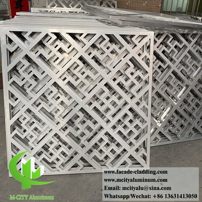 Écrans métalliques coupés au laser panneaux en aluminium de style chinois motifs creux de design traditionnel pour la décoration