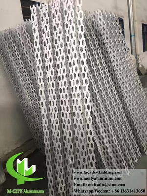 Écran métallique à découpe laser Feuille d'aluminium 3 mm revêtement murale en PVDF pour la décoration de bâtiments