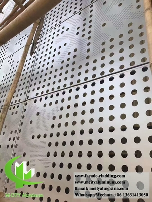 Façades en aluminium pour revêtement métallique perforé avec des trous ronds de couleur PVDF