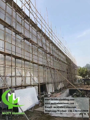 Façade métallique perforée en aluminium revêtue de trous ronds couleur tranche 3 mm PVDF en poudre