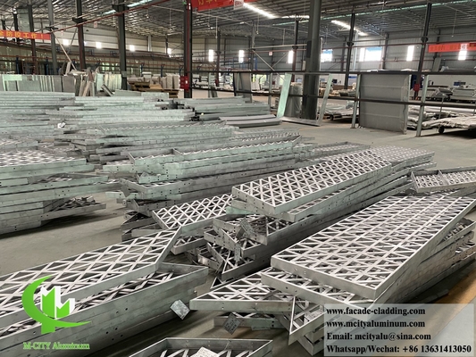 Écran métallique à découpe laser Feuille d'aluminium 3 mm revêtement murale en PVDF pour la décoration de bâtiments