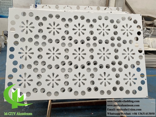 Perforation de tôle en aluminium PVDF en poudre revêtue de couleur blanche d'une épaisseur de 3 mm pour revêtements muraux