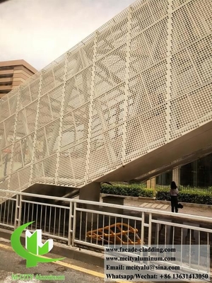 Le revêtement des murs en aluminium et la feuille de façade en métal pour la décoration des bâtiments PVDF 15 ans de garantie de couleur