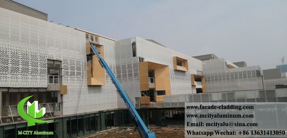 Plafond en aluminium perforé revêtement mural massif en poudre revêtue de couleur blanche