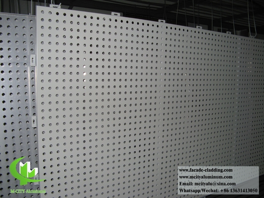 Panneaux de façade métalliques perforés en aluminium massif pour le revêtement mural de bâtiments
