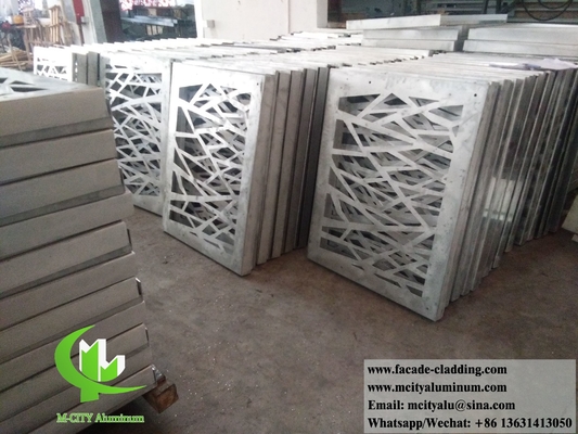 Écrans métalliques décoratifs en feuille d'aluminium revêtue de poudre couleur durable épaisseur 3 mm