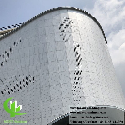 Panneaux de revêtement de murs extérieurs en tôle d'aluminium pour les façades de bâtiments