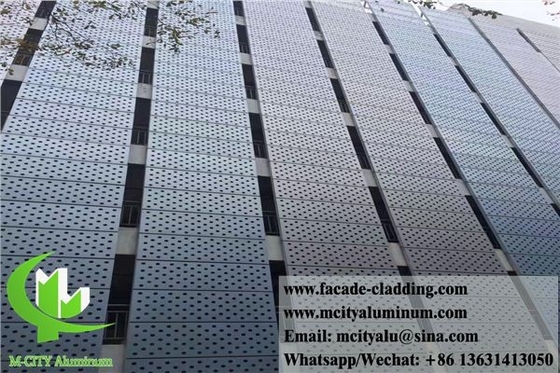 Panneaux muraux pour revêtements métalliques perforés en poudre recouverts de blanc pour les façades extérieures