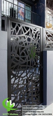 Panneaux de protection de la vie privée en aluminium décoratif avec motifs coupés au laser couvert en poudre couleur noire