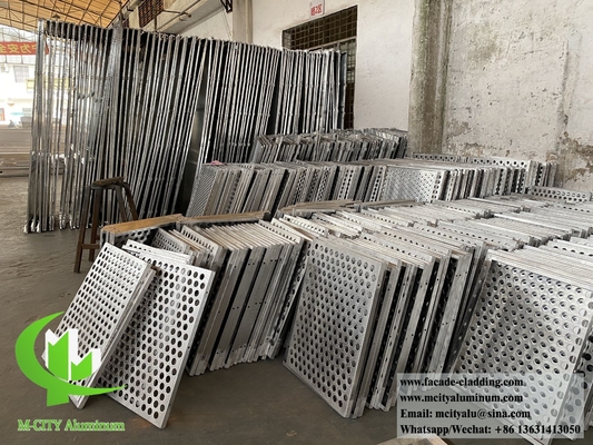 3 mm feuille d'aluminium perforée en poudre enduite en noir architectural pour la décoration de bâtiments