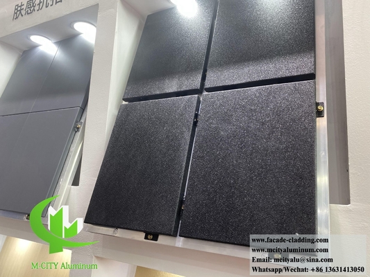 Couche en alliage d'aluminium massif en tôle de métal PVDF revêtement anti-rouille durable pour la façade extérieure