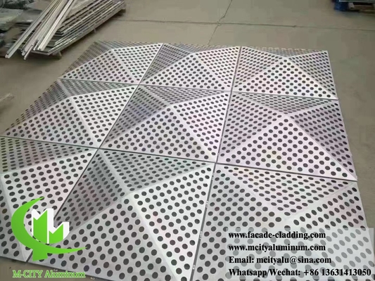 Plafond métallique Carreaux en aluminium Décoration extérieure et intérieure Forme 3D PVDF Or