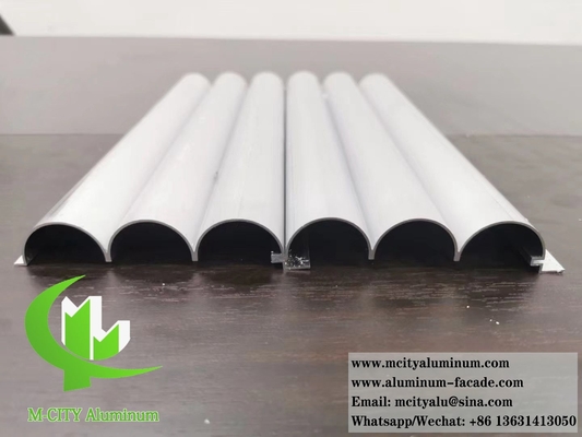 Panneau ondulé à profil d'aluminium pour les murs de façade de bâtiment revêtement de décoration en poudre revêtue de 10 ans de garantie