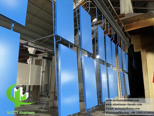 Bon prix Bardage mural en aluminium architectural avec revêtement PVDF et garantie de 20 ans pour des conceptions de façade personnalisables en ligne