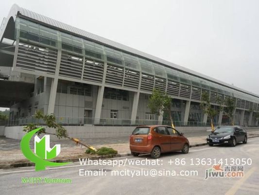 Bon prix Lame d'aérodynamique ovale anodisée en alliage d'aluminium 6063-T5/T6 pour mur-rideau de façade en ligne