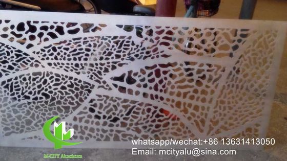 Bon prix Panneau décoratif en aluminium avec finition PVDF et motifs personnalisables pour façade et mur-rideau, dimensions 1000x2000mm en ligne