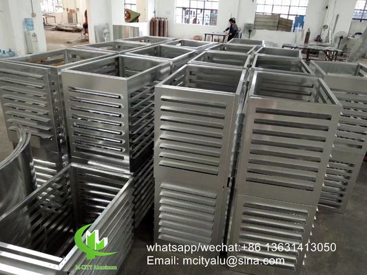 Bon prix couverture en aluminium de climatiseur, revêtement de façade en métal, feuille de pliage d'épaisseur de 2,5 mm pour la décoration de façade de mur de rideau en ligne