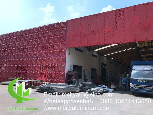 Bon prix Panneau de façade en aluminium perforé revêtu de poudre avec couleurs RAL personnalisables et perforation CNC de tourelle en ligne