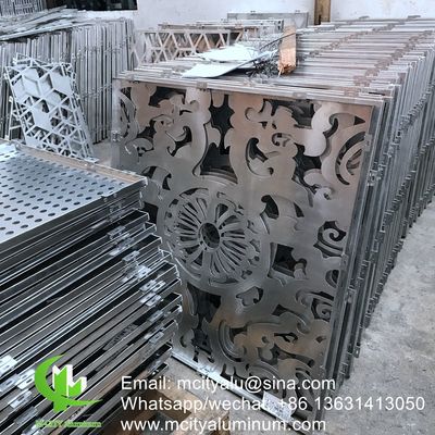 Bon prix Panneau de plafond en aluminium enduit de poudre avec des options de couleur RAL en 1000x2000mm Taille pour la décoration intérieure en ligne